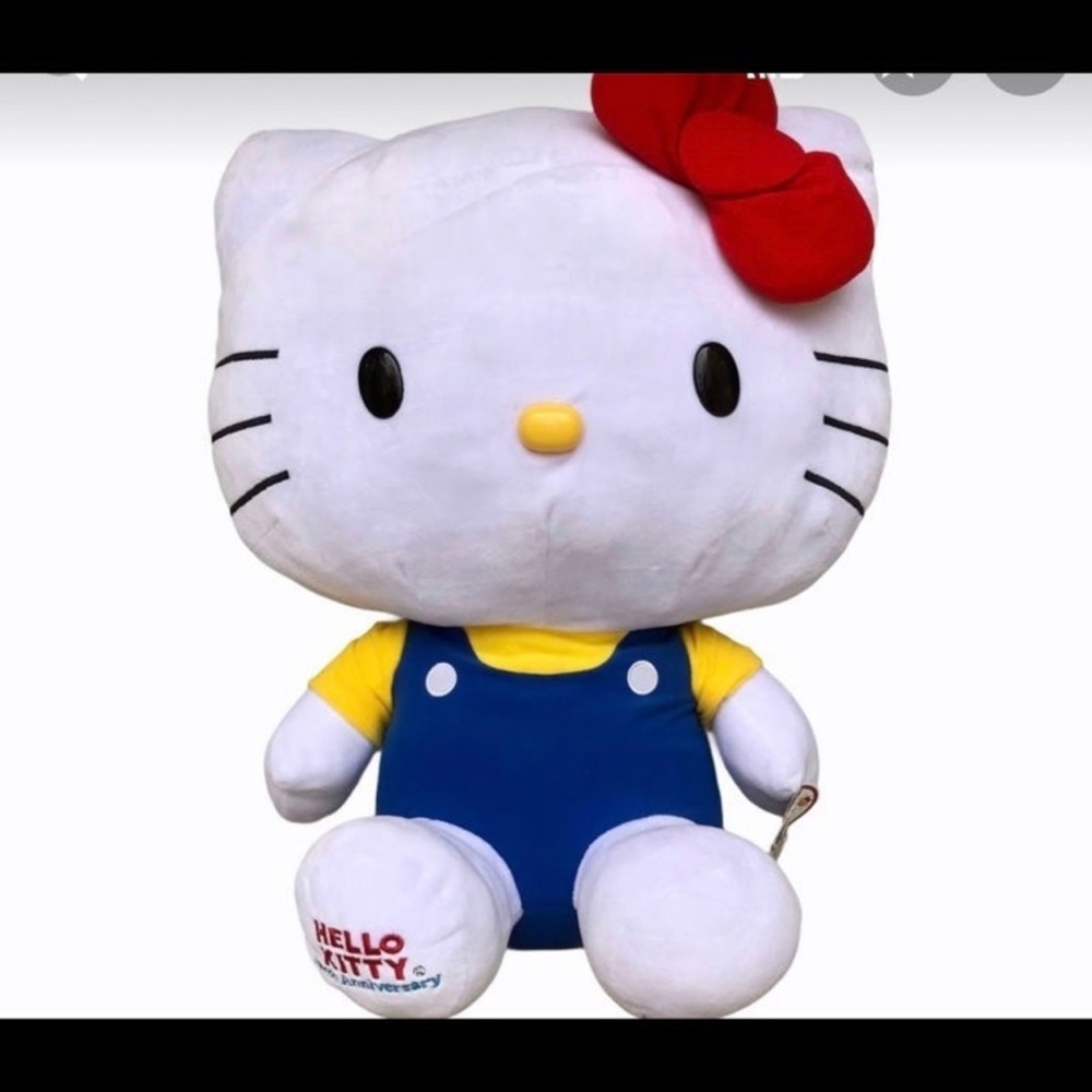 Giant 40th anniversary hello kitty